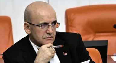 Cemal Enginyurt’tan Çarpıcı İddia: Hazine ve Maliye Bakanı Mehmet Şimşek İstifa Etti!