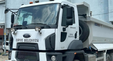 Espiye Belediyesi Araç Filosunu Güçlendirdi: Yeni Ford Damperli Kamyon Hizmete Girdi