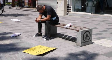 Filistin'de ölen bebeklere dikkat çekmek için yapılan eylemde Düzceliler gözyaşlarını tutamadı