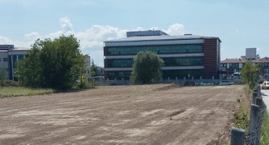 Hastane yapılıncaya kadar otopark olarak hizmet verecek