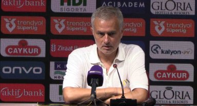 Jose Mourinho: "Bugün biz onları iyi değilmiş gibi gösterdik ama aslında iyi bir takım"