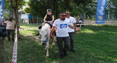 Karabük'te çocuklar küçük yaşta ata binme heyecanı yaşadı