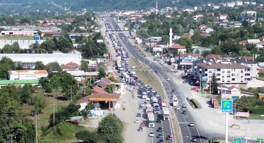 Otoyol kapalı olunca D-100'de kilometrelerce kuyruk oluştu