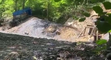 Ruhsatsız işletilen maden ocağı dinamitle imha edildi