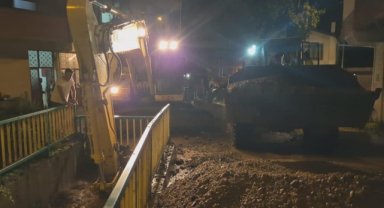 Sağanak Trabzon'da hayatı olumsuz etkiledi