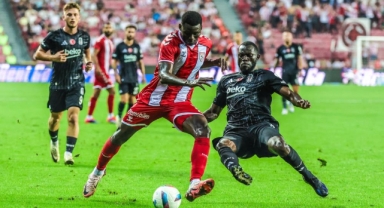 Samsun'da Beşiktaş rüzgarı: Kartal ilk yarıda fişi çekti!