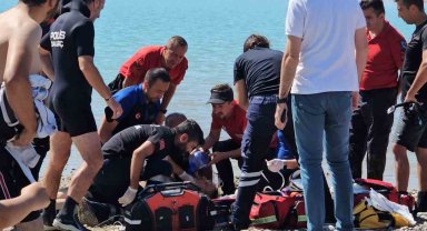 Yüzmek için dereye giren genç öldü