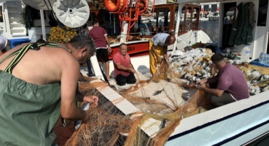 Av yasağının sona ermesinin ardından ‘Vira Bismillah’ diyen balıkçılar 500 kasa palamutla döndü