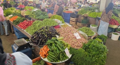  Hem ucuz, hem kaliteli! Halk pazarına yoğun ilgi