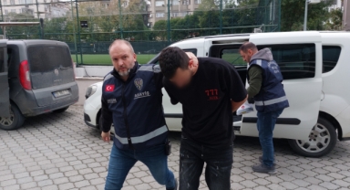 Bar önünde silahlı saldırı: 1 yaralı
