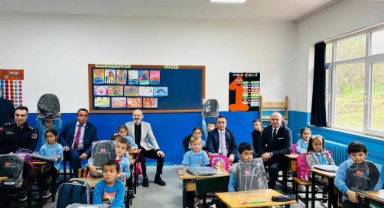 Espiye Kaymakamı Ahmet Kavanoz, öğrencilerle bir araya geldi