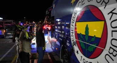 Fenerbahçe, Samsun'da coşkuyla karşılandı