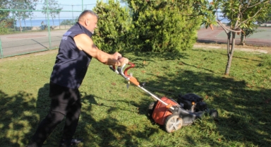 Giresun’da Park ve Yeşil Alanlarda Temizlik Çalışmaları Sürüyor