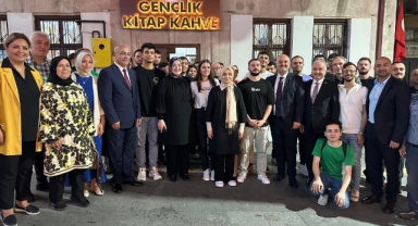 Giresun Milletvekili Temür Gençlerle Bir Araya Geldi