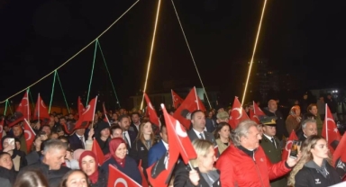 Görele’de Cumhuriyet’in 101. Yılına Özel Fener Alayı Yürüyüşü