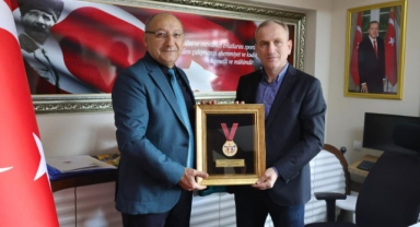 Halter Federasyonu Başkanı Talat Ünlü, Giresun Gençlik ve Spor İl Müdürü Ergün'ü Ziyaret Etti