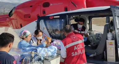 Helikopter ambulans 22 günlük bebek için havalandı