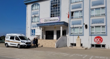 Okul bahçesindeki banka yorgun mermi isabet etti