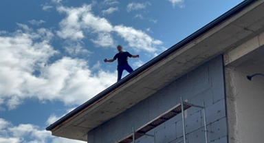 Parasını alamayan işçi intihara kalkıştı