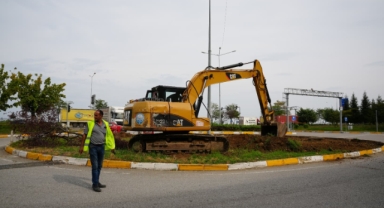 Piraziz’de Yeni Mahalle Orta Kavşak Yenileme Çalışmaları Başladı