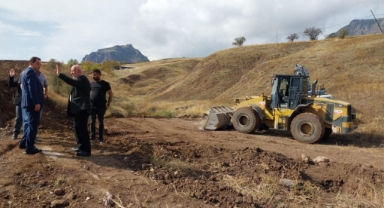Şebinkarahisar’da Dere Islah Çalışmaları Devam Ediyor