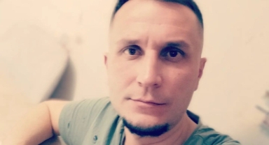 Sekizinci kattan atlayan eski polis hayatını kaybetti