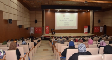 Giresun’da 'Ailede Çözüm Becerileri' Konulu Konferans Düzenlendi