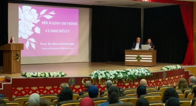 Giresun'da Cumhuriyet Dönemi konulu konferans gerçekleştirildi