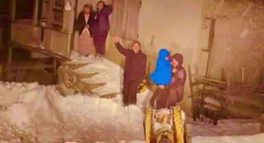 Giresun'da onlarca kişi karda mahsur kaldı: İmdada Özel İdare ekipleri yetişti!