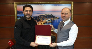 Giresun'da Uyuşturucu ve Bağımlılıkla Mücadeleye Destek: Halmatov'a Teşekkür Belgesi