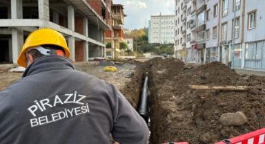 Piraziz'de, yağmur suyu hattı çalışmaları devam ediyor