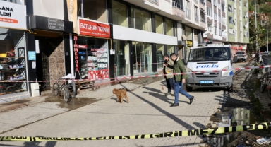Rize'de yaşanan heyelan anındaki panik, bir evdeki kamera sistemiyle görüntülendi