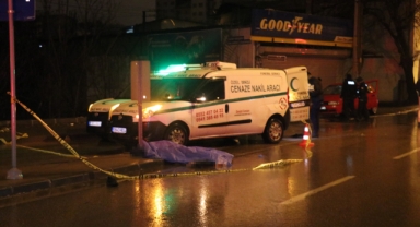 Alkollü sürücü, yolun karşısına geçmek isteyen adamı hayattan koparttı