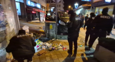 Eğlence Merkezinde Laf Atma Kavgasına Biber Gazıyla Müdahale: 2 Gözaltı