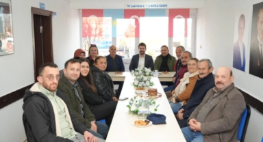 Giresun’da Birlik Ve Beraberlik Mesajı: Başkan Ayyıldız İYİ Parti Piraziz İlçe Başkanlığını Ziyaret Etti