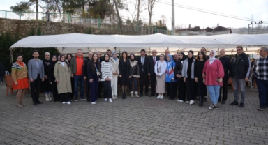 Giresun’da Hamsi Şenliği Coşkusu: Başkan Ayyıldız Öğrencilerle Bir Araya Geldi