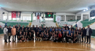 Giresun’da Voleybol Küçük Kızlar İl Birinciliği Ödülleri Sahiplerini Buldu