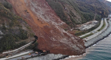 Giresun'dan Gürcistan'a giden 4 genç heyelan altında mı kaldı?