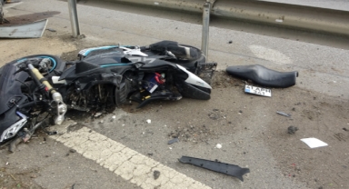 İki motosiklet çarpıştı: 1 ölü, 1 yaralı