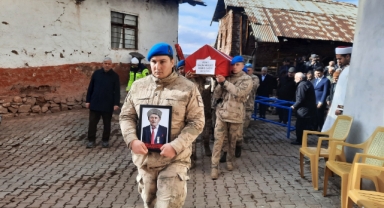 Kıbrıs Gazisi Akkurt, Giresun'da Son Yolculuğuna Uğurlandı