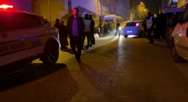 Motosiklet oyun oynayan çocuklara çarptı: 2 yaralı