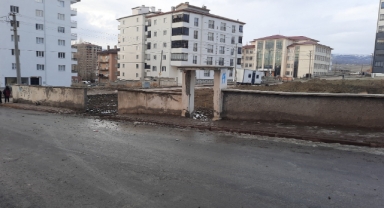 Öğrenciler arasında kan döküldü: Lise öğrencisi ortaokul öğrencisini bıçakladı