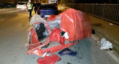 Otomobil, elektrikli bisiklete çarptı: 5 yaralı