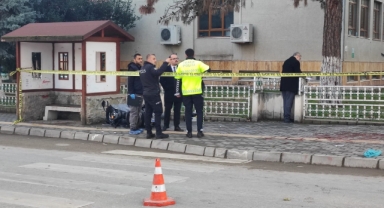 Otomobil ile motosiklet çapıştı: 1 ölü