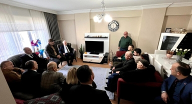AK Parti Giresun Heyetinden Piraziz İlçe Yönetim Kurulu Üyesi Güneş’e Geçmiş Olsun Ziyareti