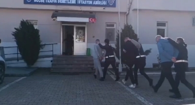 Çeşitli suçlardan aranan 6 kişi kaplıcada yakalandı