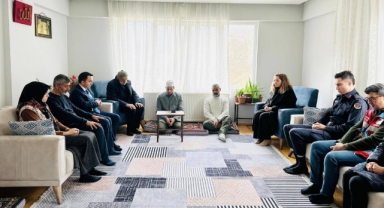 Espiye Kaymakamı Kavanoz'dan şehit ailesi ve organları bağışlanan gencin yakınlarına ziyaret