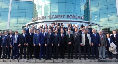 Giresun'da Ekonomi ve Tarım Zirvesi: Fındık Kokarca Zararlısı ile Mücadele Toplantısı Düzenlendi