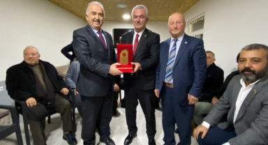 Giresun Milletvekili Ali Temür’e Büyük Onur: Hizmetleri İçin Teşekkür Plaketi Verildi