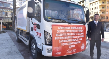 Görele’de araç filosu güçleniyor: TBB desteğiyle ilçeye kazandırılan çöp aracı tanıtıldı